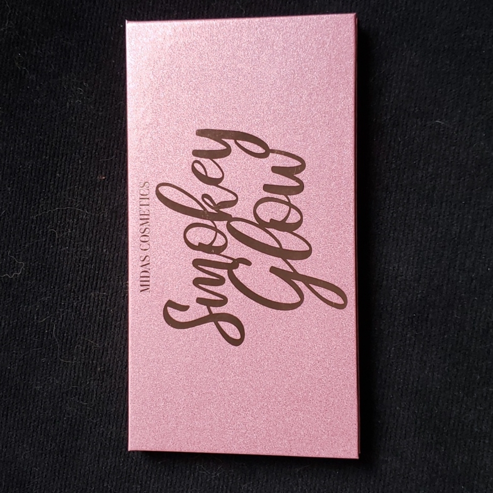 Midas Cosmetics x Smokey Glow Palette